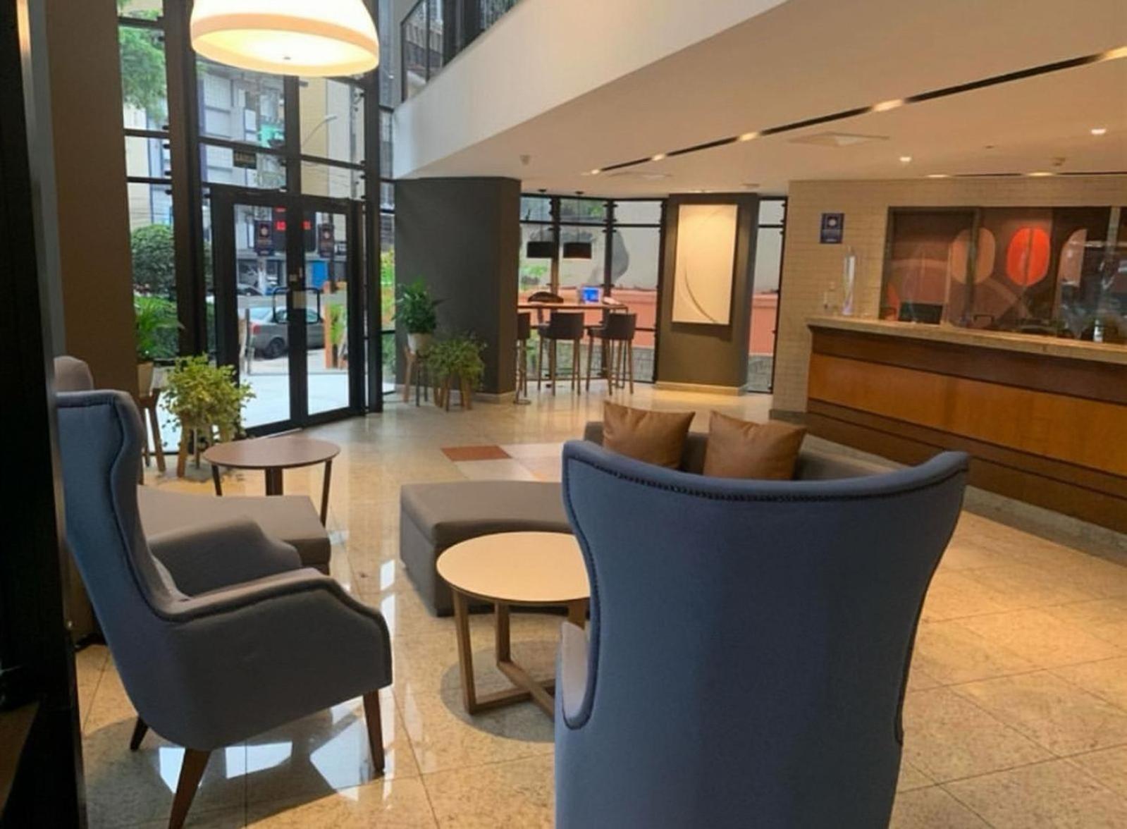 Flat No Hotel Cosmopolitan Com Estacionamento Gratis E Piscina سانتوس المظهر الخارجي الصورة