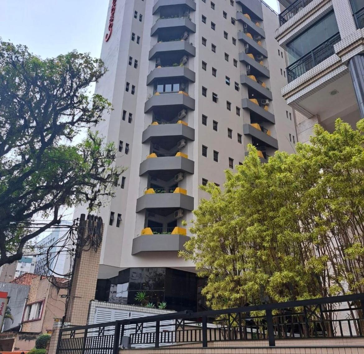 Flat No Hotel Cosmopolitan Com Estacionamento Gratis E Piscina سانتوس المظهر الخارجي الصورة