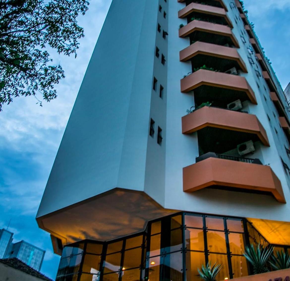 Flat No Hotel Cosmopolitan Com Estacionamento Gratis E Piscina سانتوس المظهر الخارجي الصورة